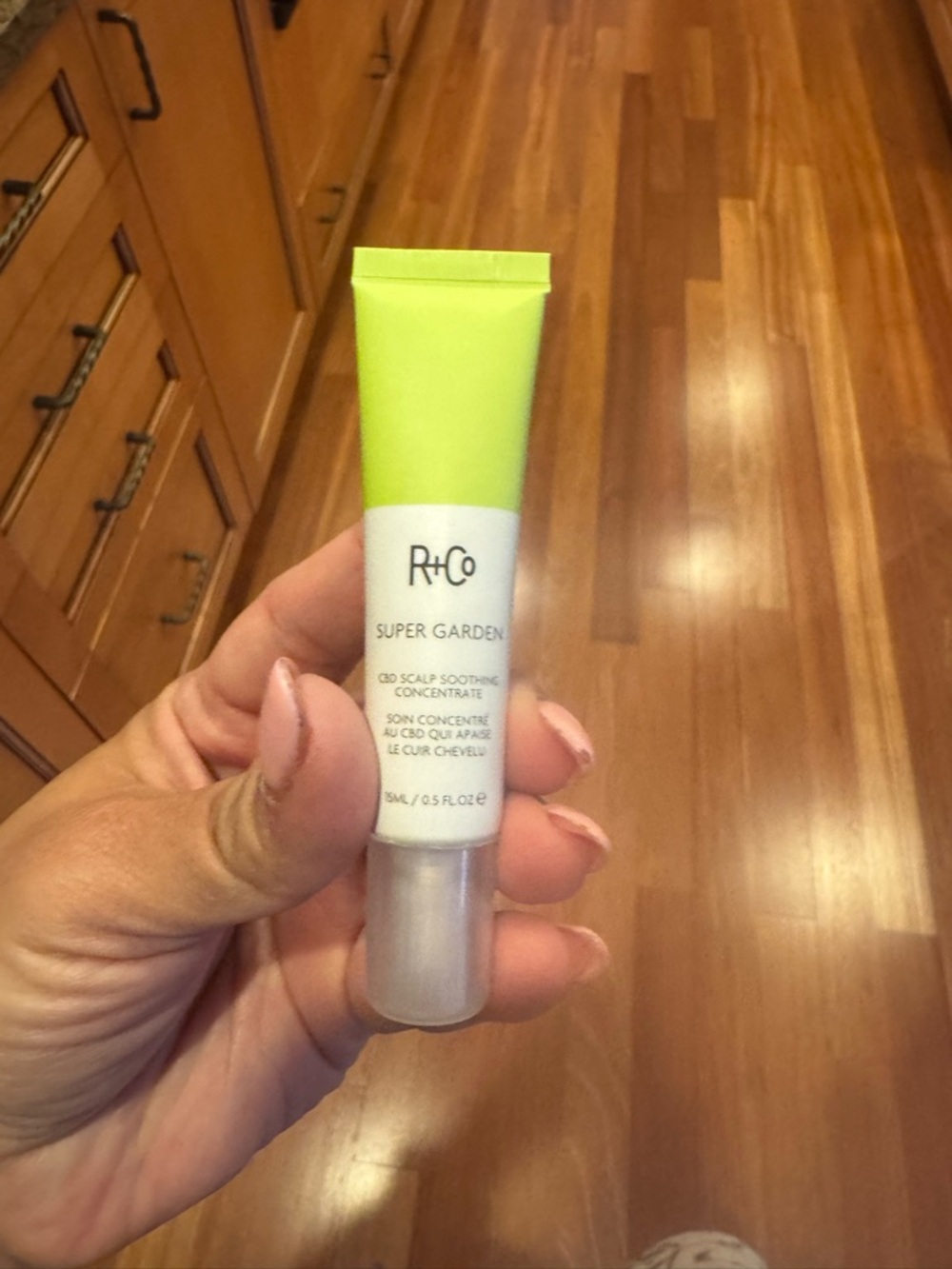 R+Co Super Garden Scalp Concentrate - Lime Green & White Tube